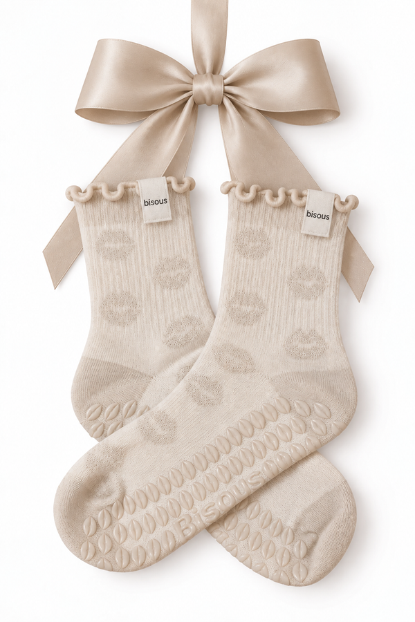 Latte grip socks
